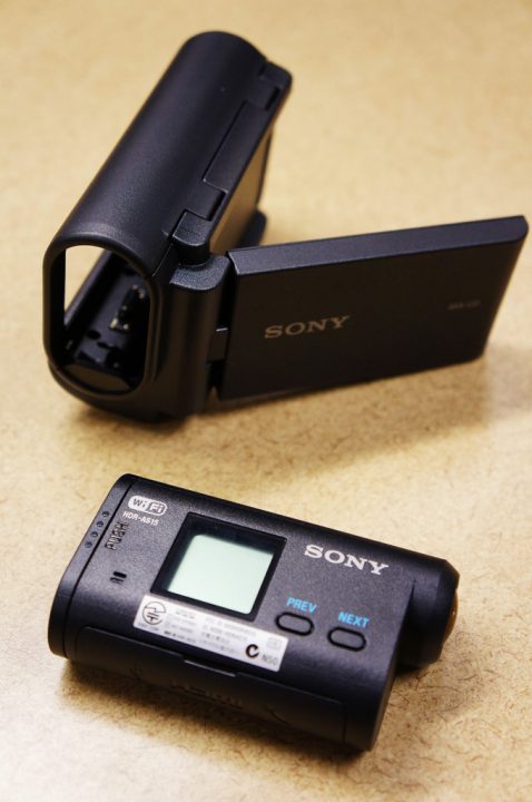 Sony ActionCam (HDR-AS15) and CamCorder Cradle (AKA-LU1) Sony ActionCam (HDR-AS15) and CamCorder Cradle (AKA-LU1)